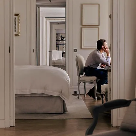 Hotel De Crillon 5*