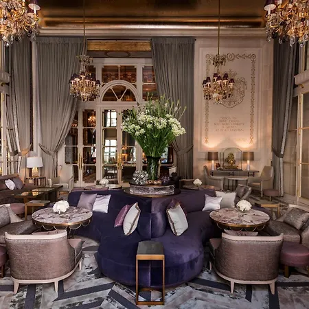 Hotel De Crillon 5*