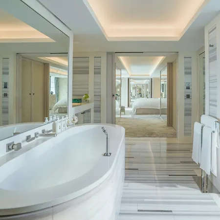 Hotel De Crillon